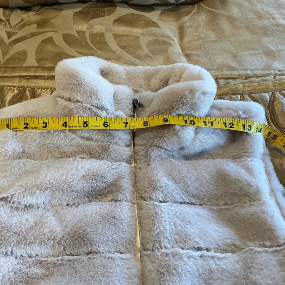NWT Dylan Los Angeles Faux Fur Zip Up Jacket Ecru Color Size S - Picture 10 of 13